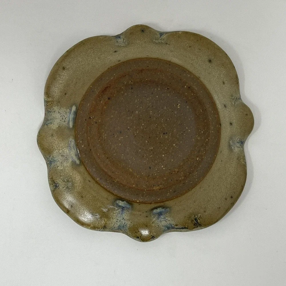 Small Round Glass Crystal Bottom Scalloped Edge Trinket Dish Ashtray Multicolor - Picture 6 of 11